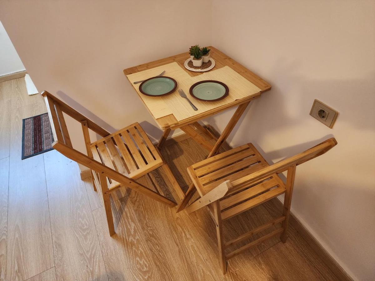 Andi'S Place-Comfy Studio-City Center Тирана Экстерьер фото