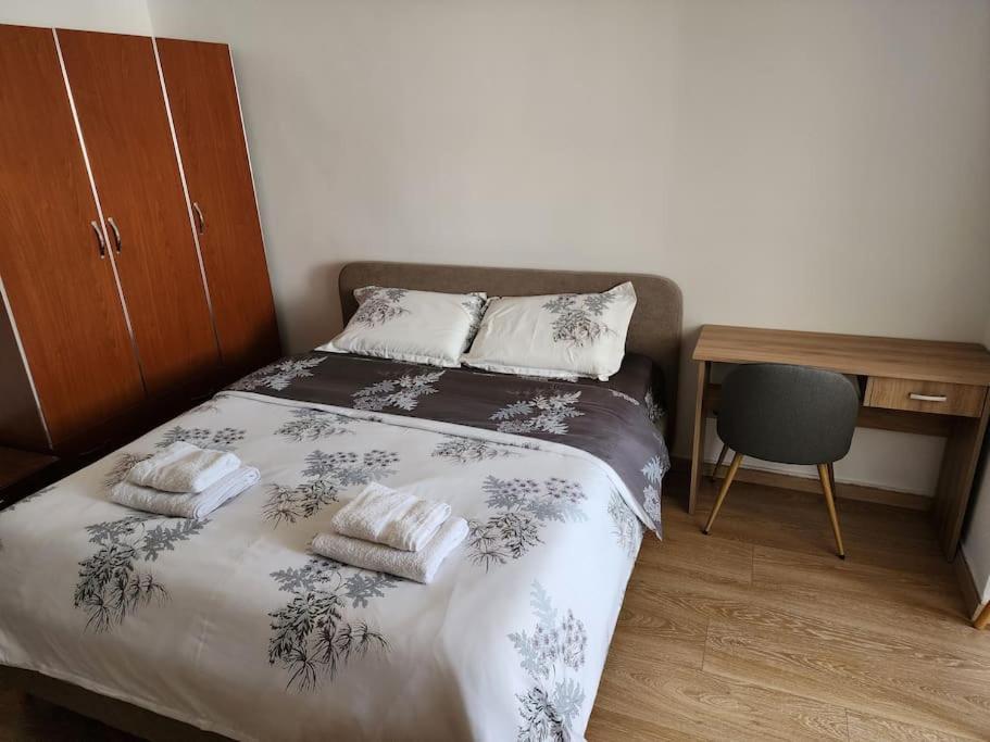 Andi'S Place-Comfy Studio-City Center Тирана Экстерьер фото